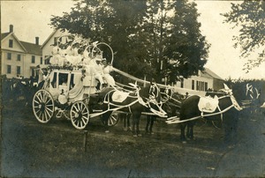 Hotels, Princeton, MA - Wachusett House, stagecoach, first prize winner, Rutland parade, 1901