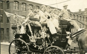 Horse-drawn carriage en fete in Southbridge Massachusetts