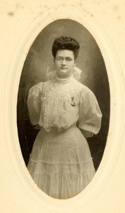 Southbridge High School 1906 Class Portrait - Jessie Maude Sheldon