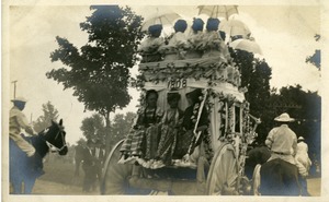 Photo 016 Oakdale float. West Boylston Centennial Parade July 16, 1908
