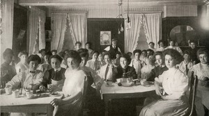 Union Laundry dining hall, Worcester, Massachusetts, 1909