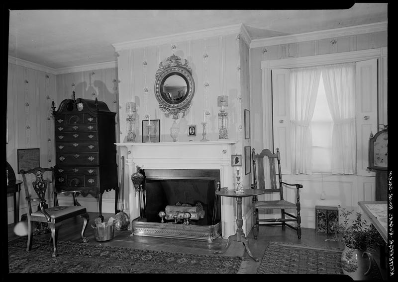 Kitterege-Rogers House, Salem: interior, bedroom - fireplace