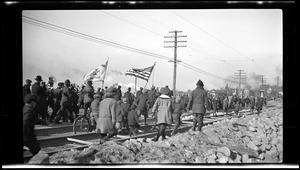 Fore River workman parade to Boston. Nov. 11, 1918