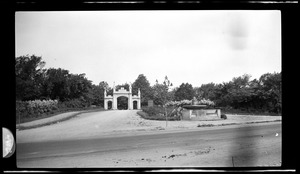 Entrance Mt. Wollaston Cemetery