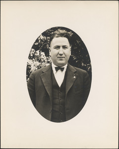 Man wearing a bowtie and jacket