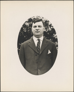 Man wearing a tie and pocket square