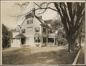 King Philip Cottage at Main Street and Upham Road, Medfield, Mass.