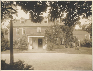 Wayside Inn, Sudbury, Mass. (center front of house)