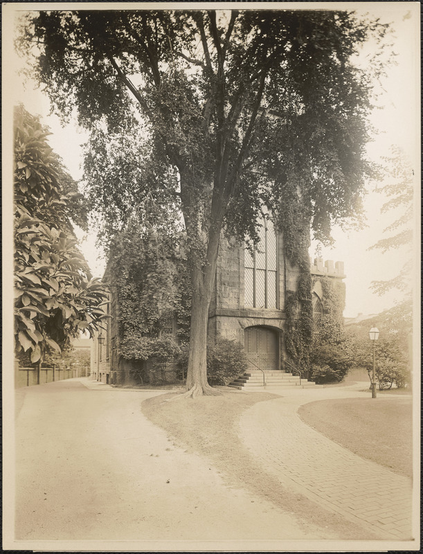 The First Church in Salem (side view)