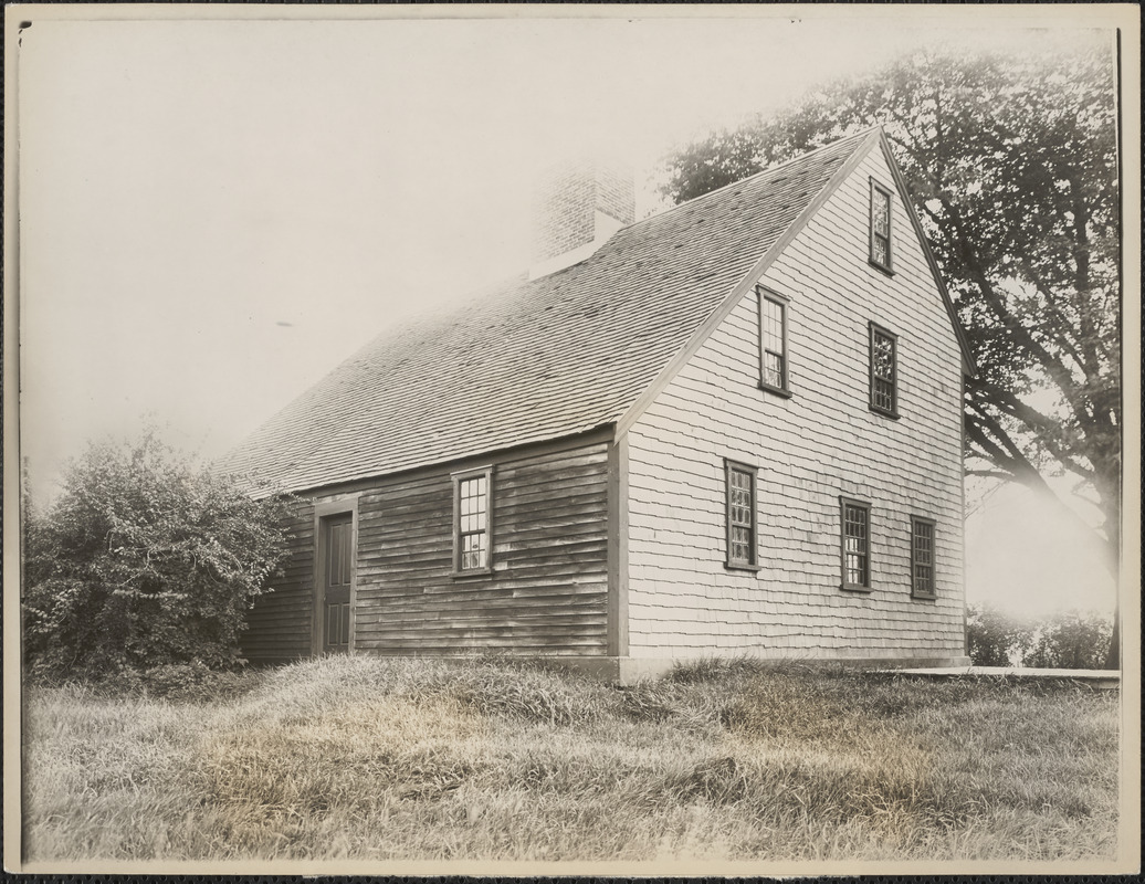 Parker Tavern at Washington Street and Fulton Street, Reading, Mass.