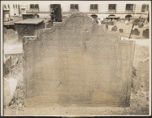 Here lies buried John Cotton aged 67 years, died 1652, John Davenport aged 72 years, died 1670, John Oxenbridgdge aged 66 years, died 1675, Thomas Bridge aged 58 years, died 1715