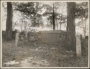 Grave of British soldiers, battleground, Concord, Mass.