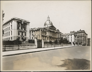 New State House, taken from Beacon Street