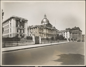 New State House, taken from Beacon Street