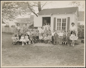 Mayflower garden. Verna, F. Leonard Warren. "Pauline" Mrs. Jas. J. McKay