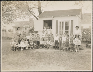 Mayflower garden. Verna, F. Leonard Warren. "Pauline" Mrs. Jas. J. McKay