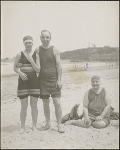 Leon, Alma and Lillian Abdalian on the beach