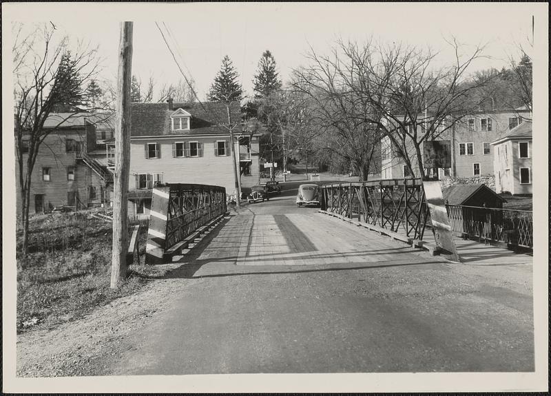 Enfield bridge, Enfield, Mass., ca. 1935 - Digital Commonwealth