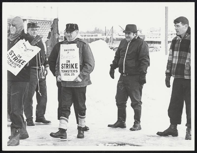 Brinks striken picket Neponset Av.