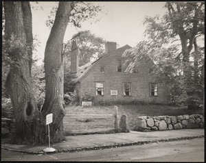 William Harlow house, Plymouth, Mass built in 1677