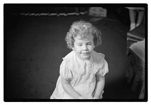 Collier Mrs. & 2 children