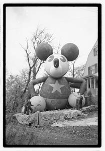 Giant Mickey Mouse character balloon