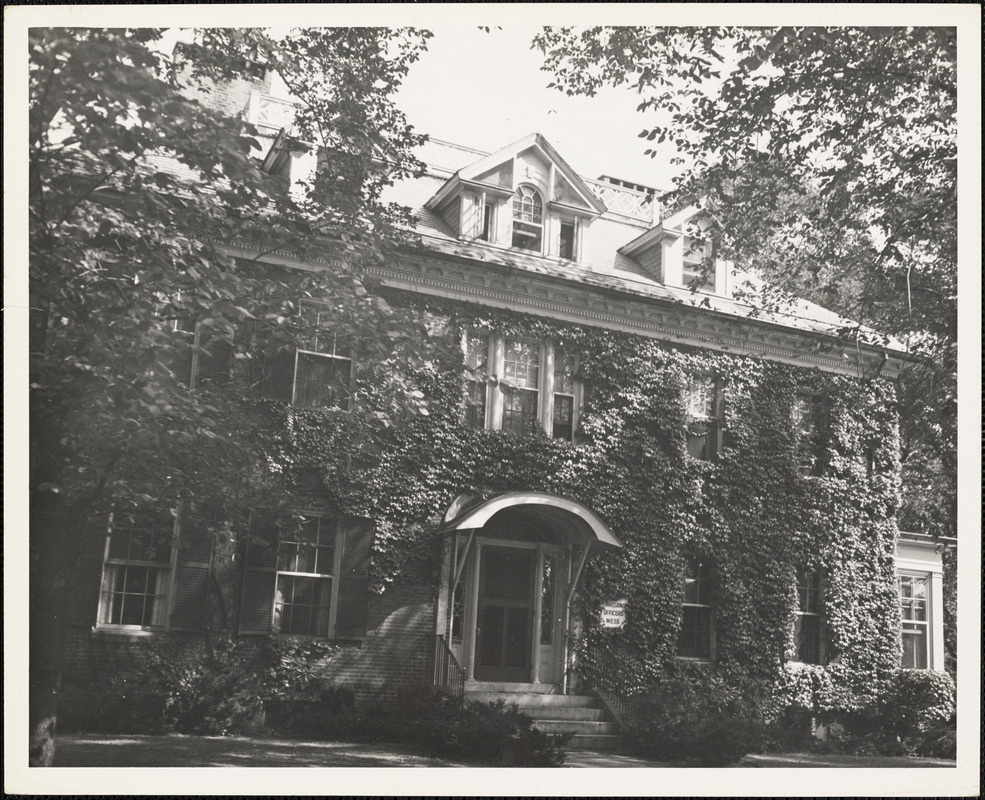 Commissioned officers mess (front view) 29 Bowdoin St.