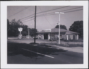 Sinclair Gas Station, 476 Old King's Highway, Yarmouth Port, Mass.