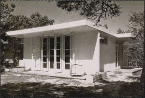 Salt box cottage on Bass River