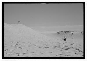 Nito Carolyn & Pablo sand dunes
