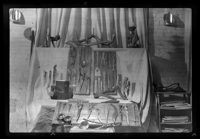 Display of tools and utensils