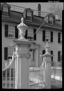 Ropes Memorial, gate post, Salem, MA