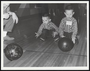 Roy + Ronnie Proyne 2 1/2 Twins Woburn