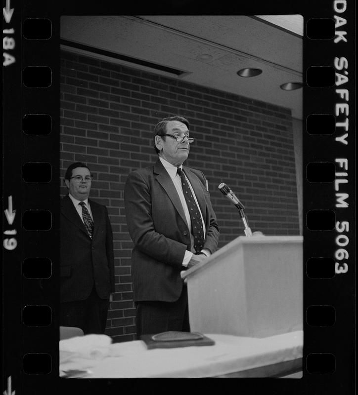 Phil Weld speaking at Yankee Quill Award ceremony