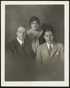 Frederick Mansfield with his wife, Helen and his son, Walter