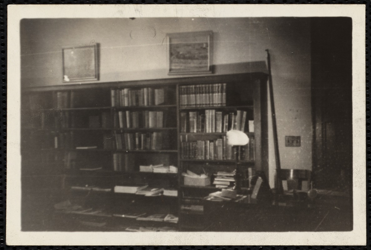 Interior of Oak Hill library