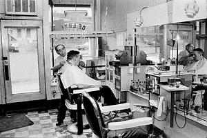 Deluxe Barber Shop