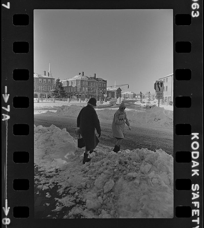 Inn Street and Market Square snow scene