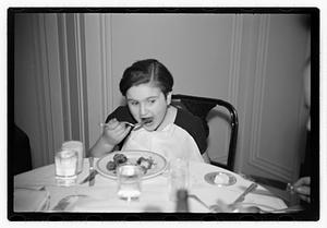 Ruth Slenczynska 10 years old piano prodigy