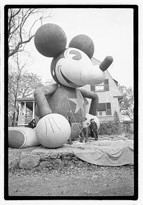 Giant Mickey Mouse character balloon