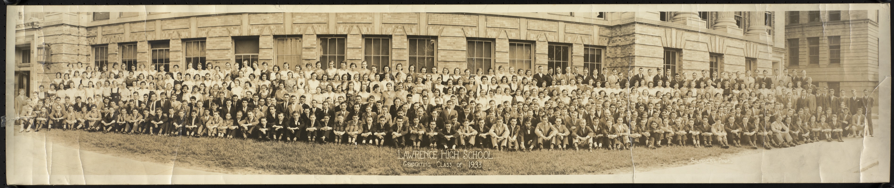 Lawrence High School graduating class of 1933