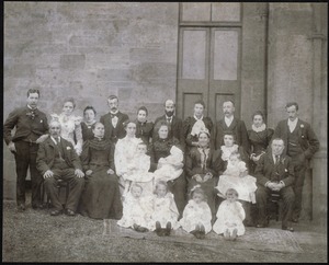 Family photograph of the Rodgers Family from Arbroath in Scotland