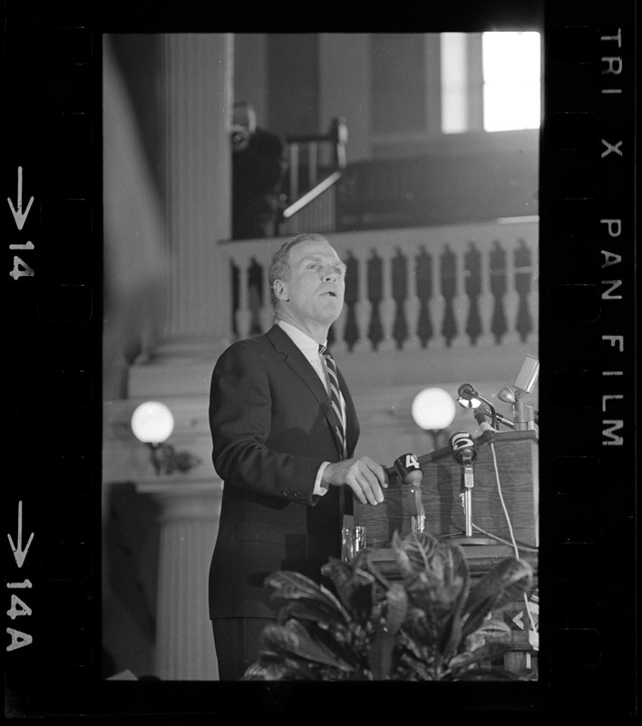 Boston Mayor Kevin White delivering State of the City address at Faneuil Hall