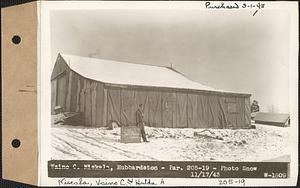 Waine C. and Hilda A. Niskala, barn, Hubbardston, Mass., Nov. 17, 1943