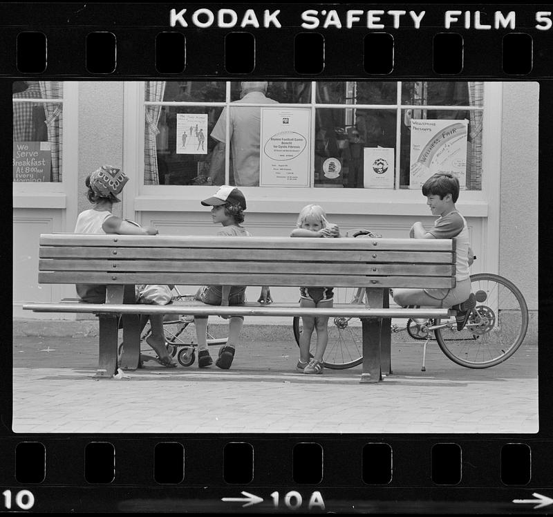 Market Sq. bench sitters