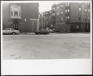 Entrance to W. Canton