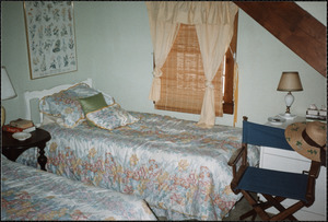 Interior view of 166 Cliff Road