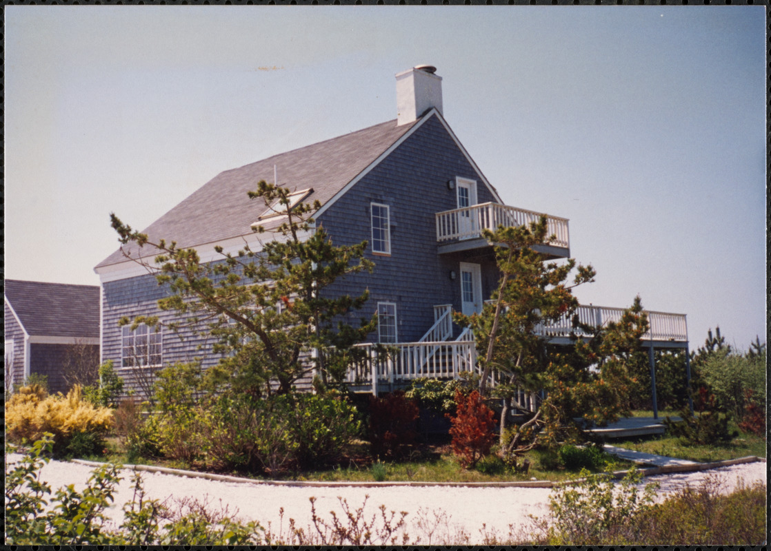 25 Starbuck Road Digital Commonwealth