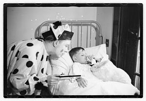 Harry W. Syer magician at Children's Hospital