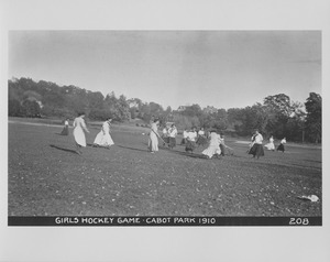 Newton Forestry Department Photographs, 1908-1918 - Girls Hockey Game - Cabot Park, 1910 -